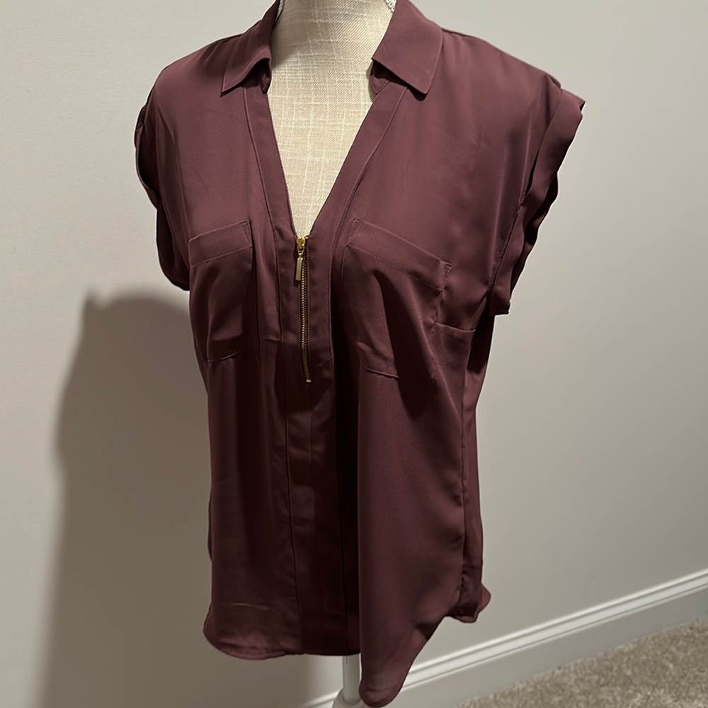 Gently worn women’s express top